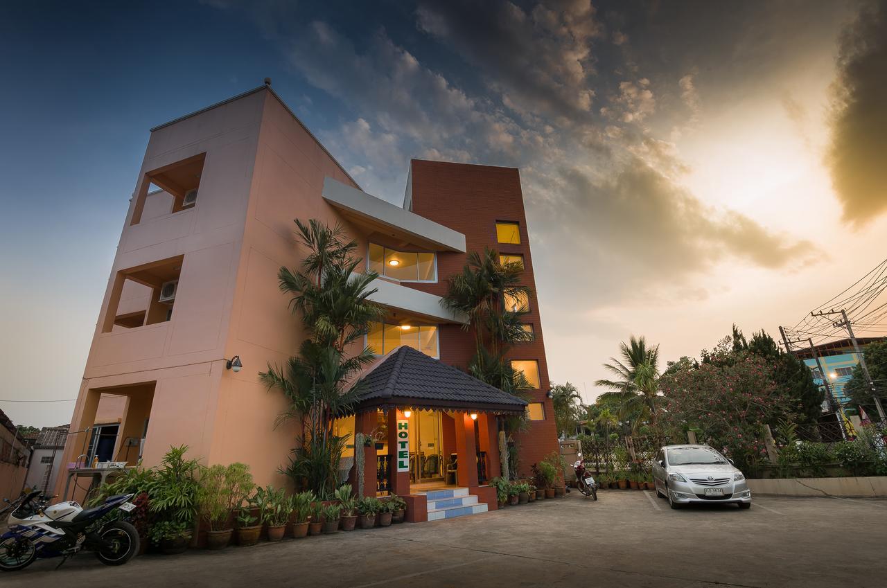 Baansilp Hotel Τσιανγκ Ράϊ Εξωτερικό φωτογραφία